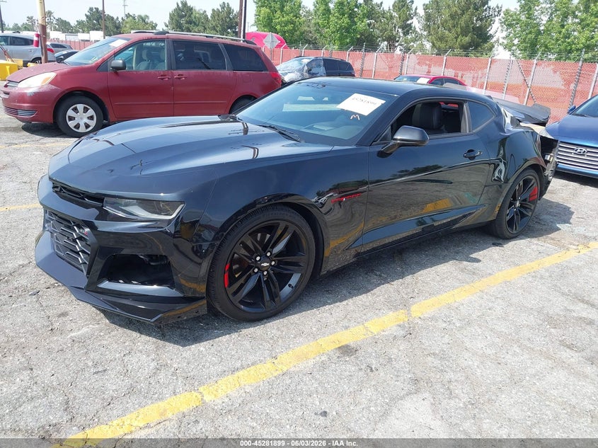 Vin: 1g1fd1rs3j0174633, lot: 45779723, chevrolet camaro 2lt 20182