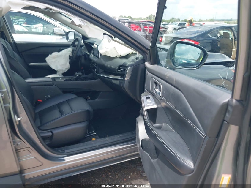 2024 NISSAN ROGUE auction photo 5