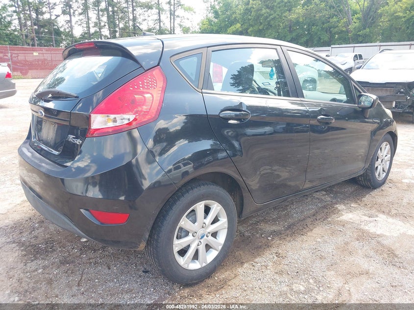 Vin: 3fadp4ej0bm174517, lot: 45779816, ford fiesta se 20114