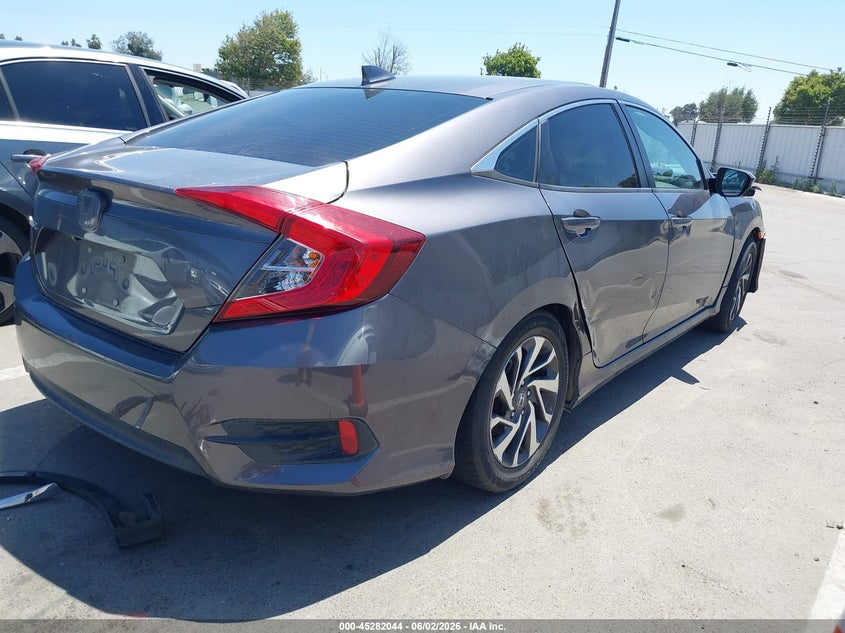 VIN 2HGFC2F71HH550365 2017 HONDA CIVIC EX