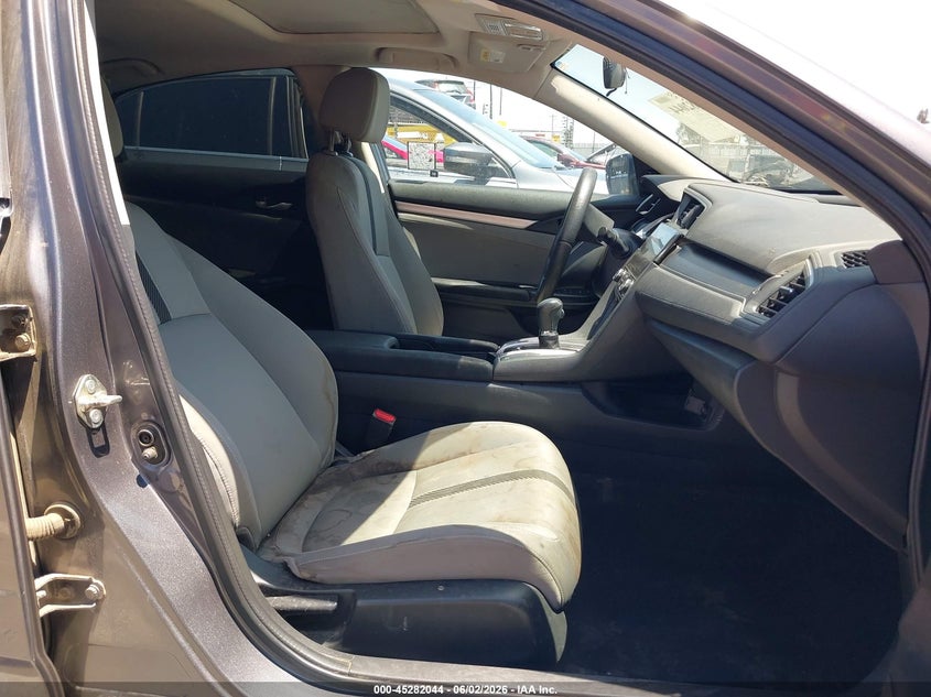 VIN 2HGFC2F71HH550365 2017 HONDA CIVIC EX