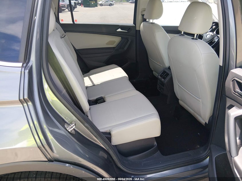 2019 Volkswagen Tiguan 2.0T Se/2.0T Sel/2.0T Sel R-Line/2.0T Sel R-Line Black VIN: 3VV2B7AX5KM017174 Lot: 45282095