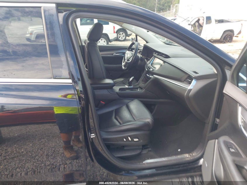 CADILLAC XT5 - zdjęcie 5
