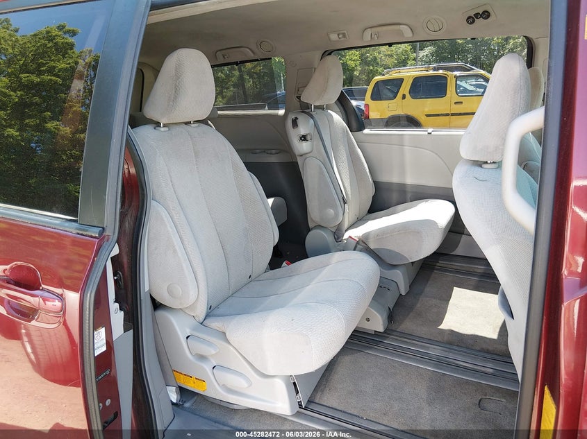 2011 Toyota Sienna Le V6 VIN: 5TDKK3DC7BS127479 Lot: 45282472