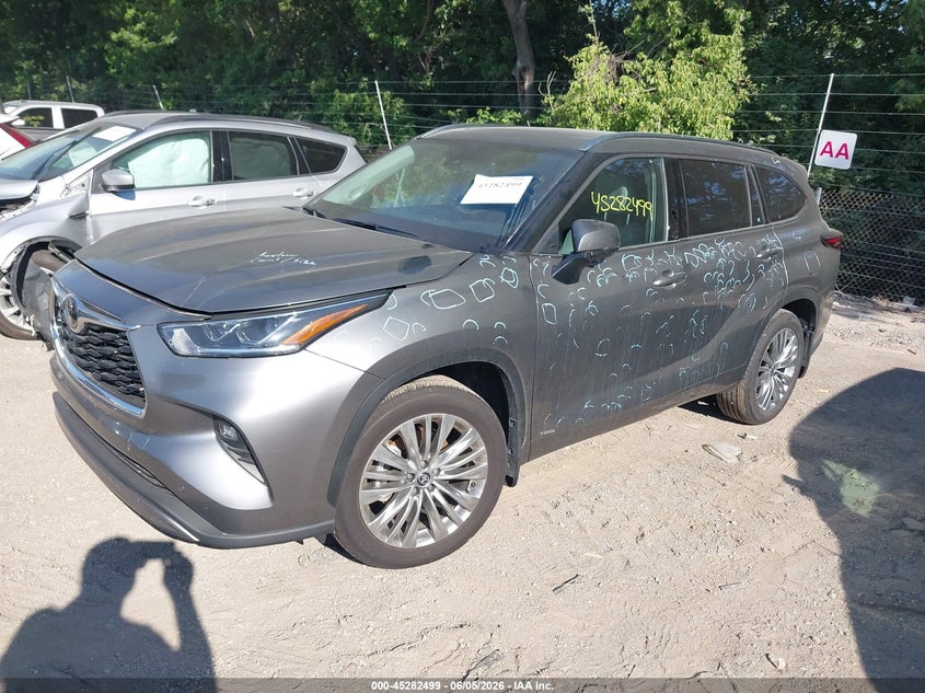 2026 TOYOTA HIGHLANDER auction photo 2