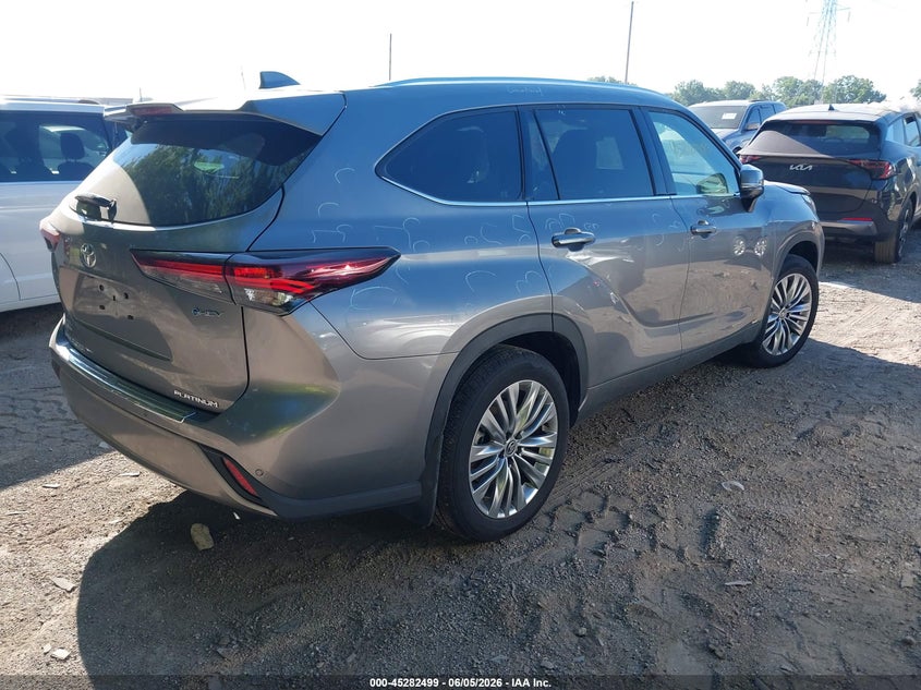 2026 TOYOTA HIGHLANDER auction photo 4