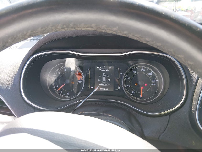 2019 JEEP CHEROKEE auction photo 7