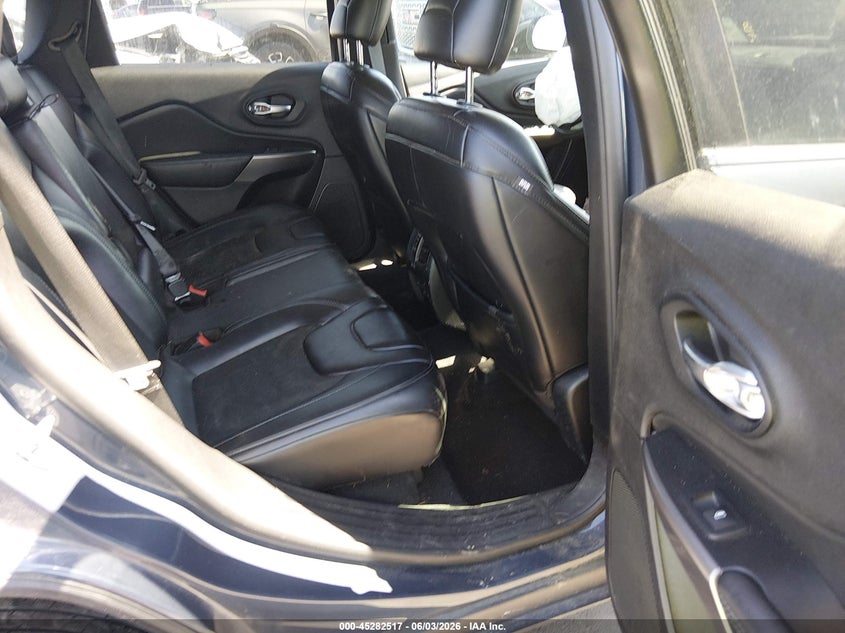 2019 JEEP CHEROKEE auction photo 8
