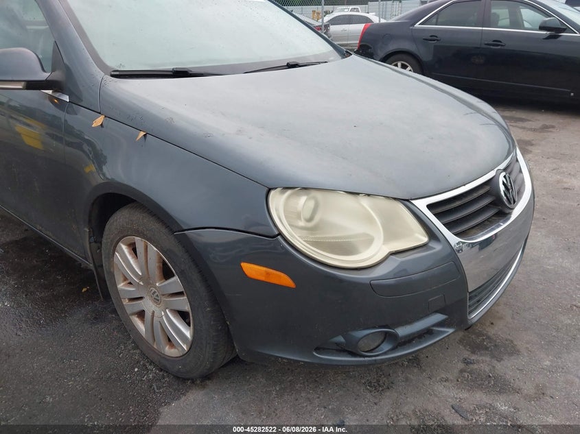 2008 Volkswagen Eos Komfort/Turbo VIN: WVWAA71F48V039380 Lot: 45282522