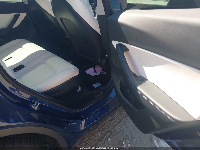 2022 Tesla Model Y Long Range Dual Motor All-Wheel Drive VIN: 7SAYGAEE4NF314416 Lot: 45282553