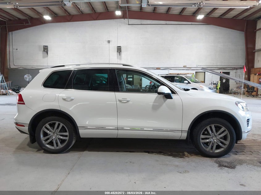 2016 Volkswagen Touareg Tdi Lux VIN: WVGEP9BPXGD006130 Lot: 45282572