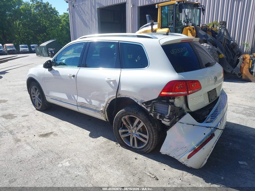 Vin: wvgep9bpxgd006130, lot: 45780408, volkswagen touareg tdi lux 20163