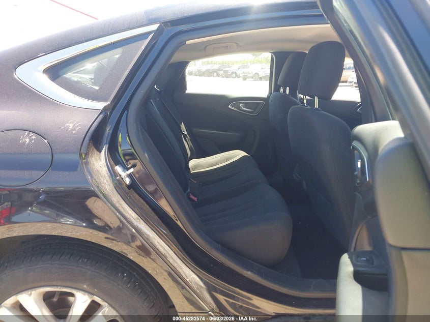 2015 Chrysler 200 Limited VIN: 1C3CCCAB8FN571869 Lot: 45282574