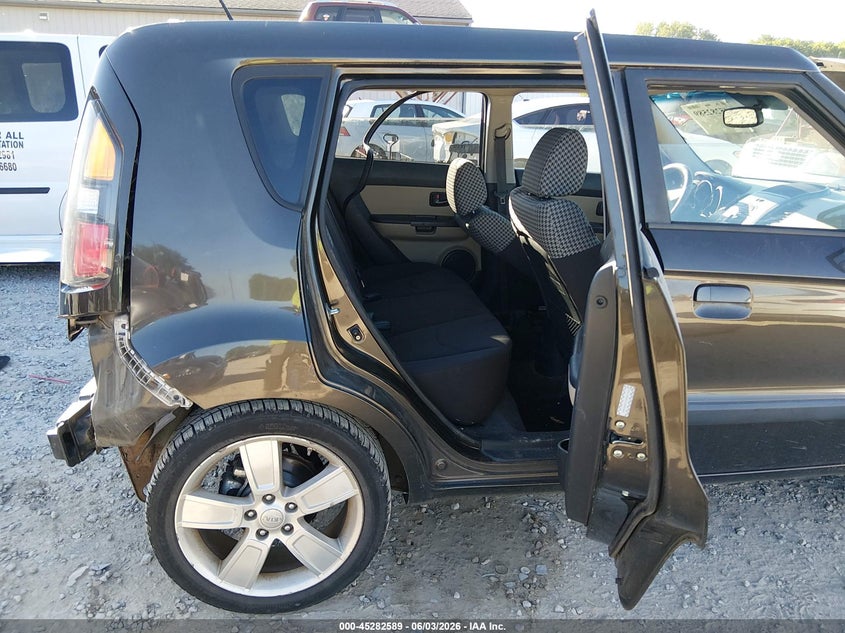 2010 Kia Soul ! VIN: KNDJT2A21A7098584 Lot: 45282589