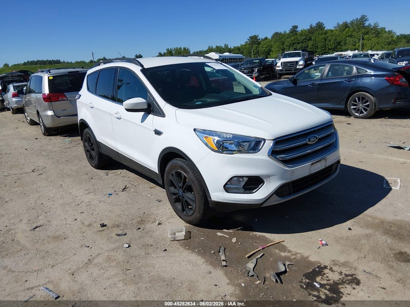 Vin: 1fmcu9gdxjuc36613, lot: 45780470, ford escape se 2018 img_1