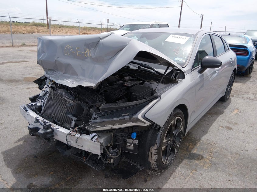 Vin: 5xxg64j26ng135123, lot: 45780580, kia k5 gt-line 20222