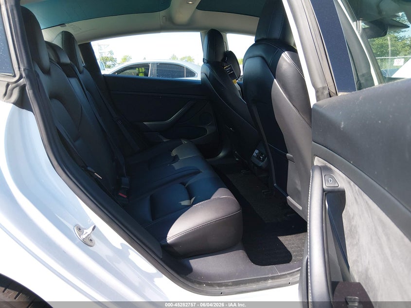 2022 Tesla Model 3 Rear-Wheel Drive VIN: 5YJ3E1EA3NF323280 Lot: 45282757
