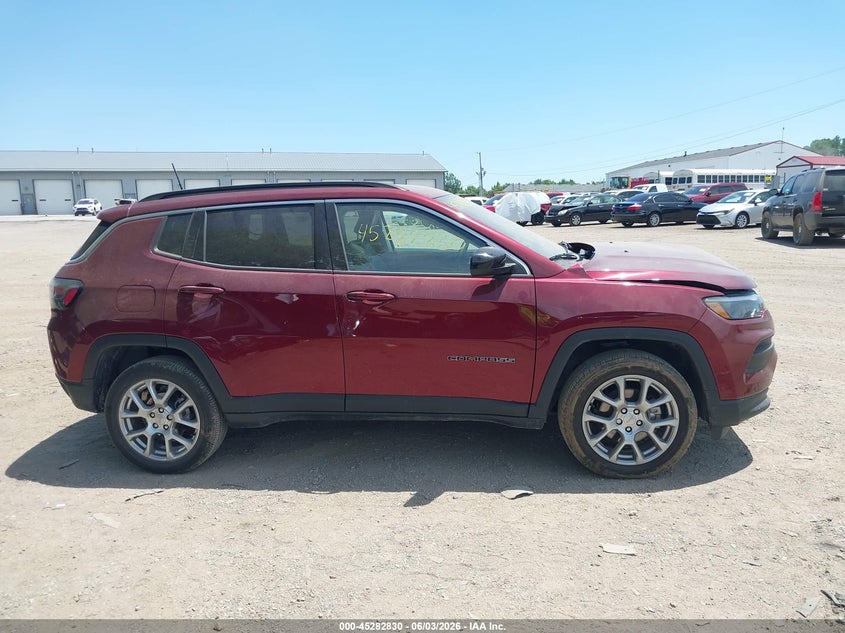 2022 Jeep Compass Latitude Lux 4X4 VIN: 3C4NJDFB9NT172413 Lot: 45282830