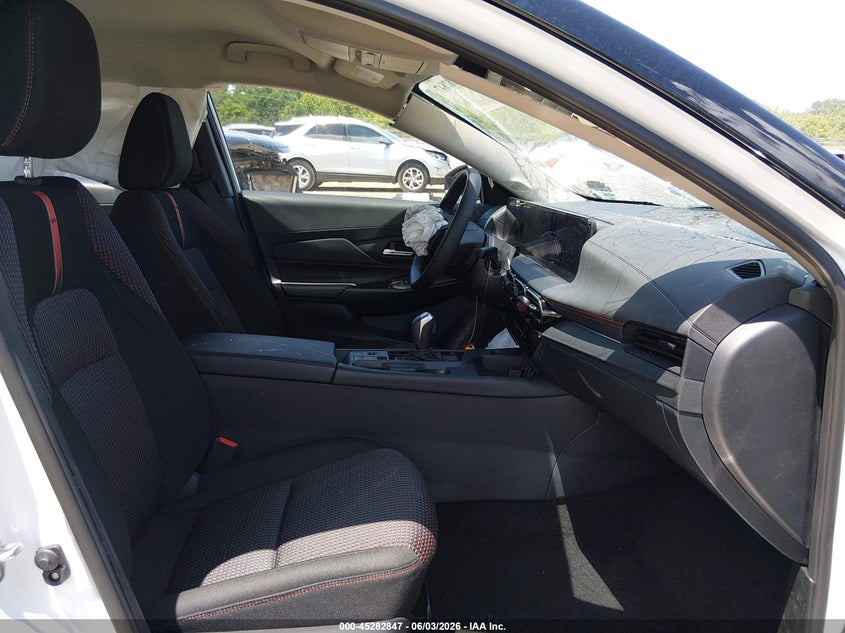 2026 NISSAN SENTRA auction photo 5