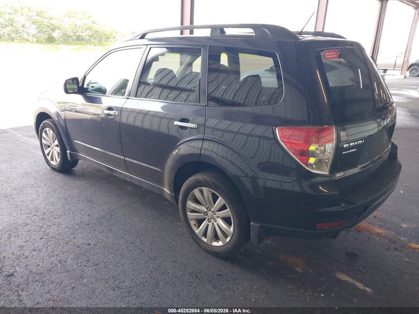 Vin: jf2shaec9dh404482, lot: 45780720, subaru forester 2.5x limited 20133