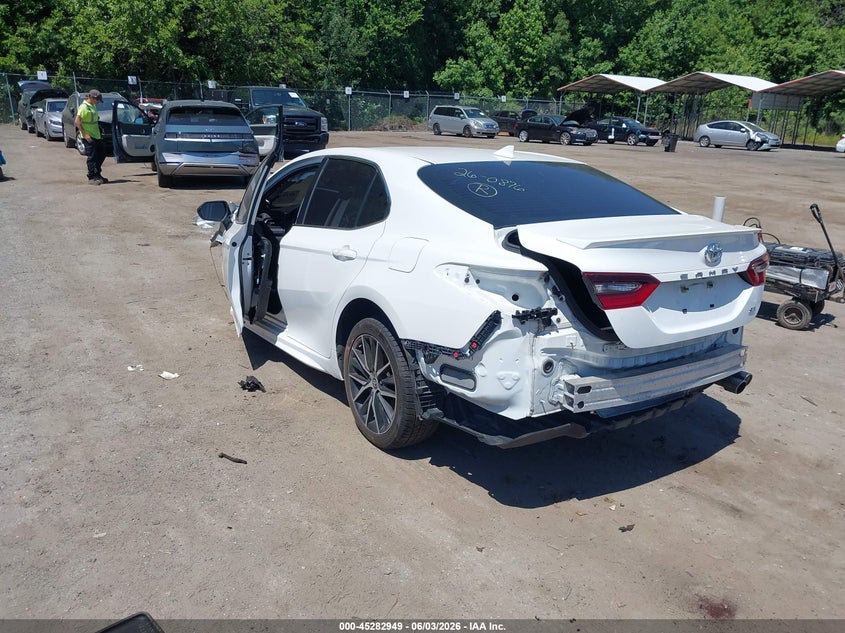 Vin: 4t1g11ak8nu711510, lot: 45780785, toyota camry se 20223
