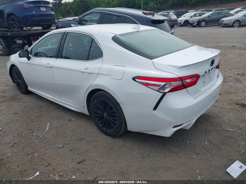 TOYOTA CAMRY - zdjęcie 3