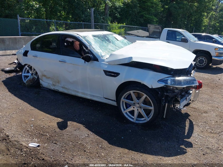 Vin: wbsfv9c55gg343372, lot: 45780837, bmw m5 2016 img_1