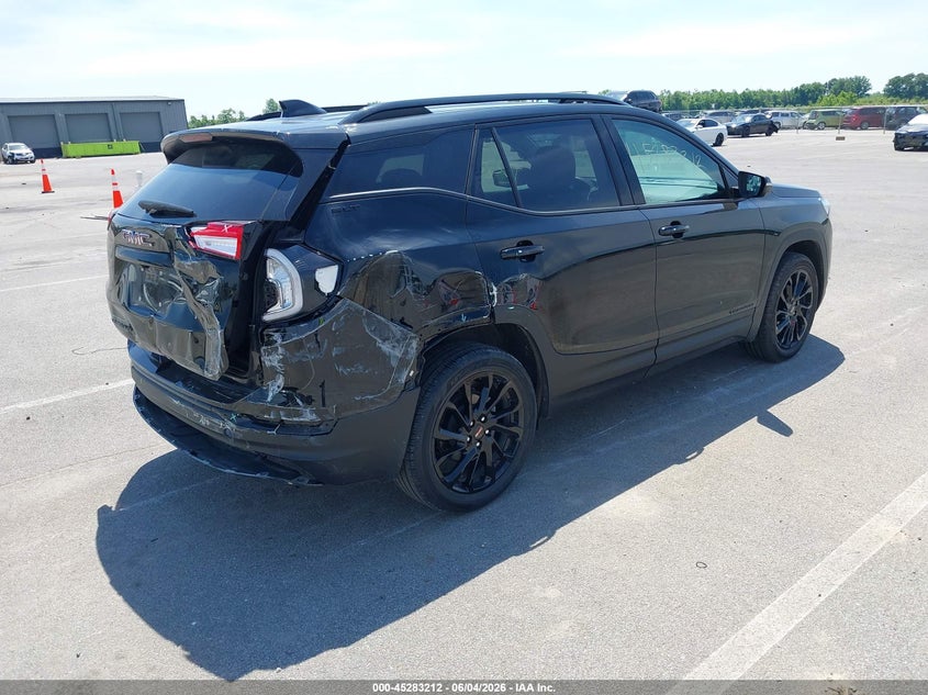 2024 GMC TERRAIN auction photo 4