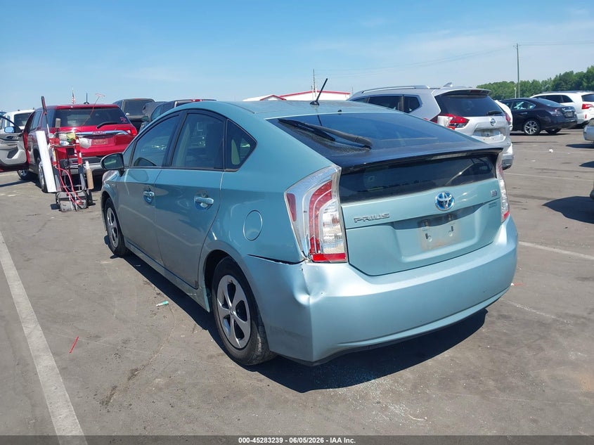 Vin: jtdkn3du7d1650663, lot: 45781075, toyota prius two 20133