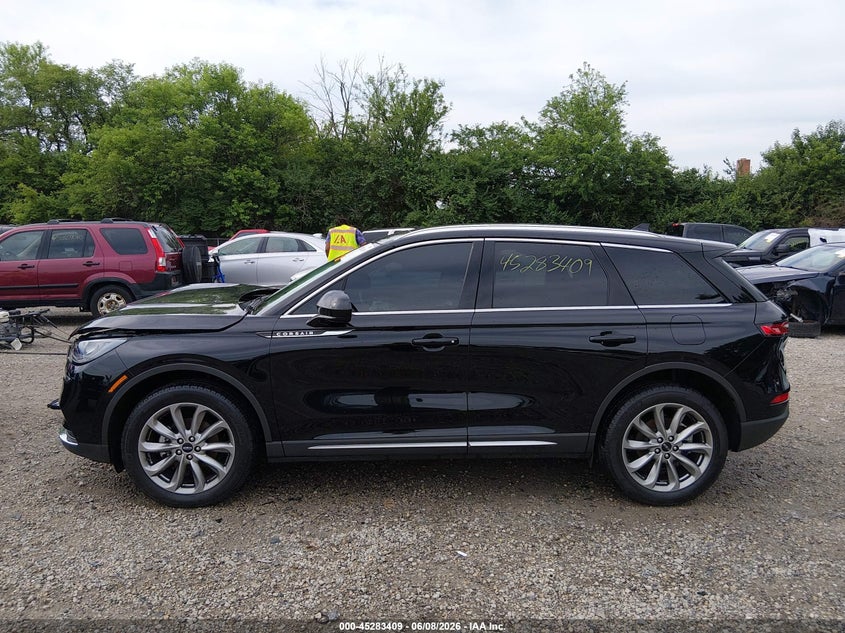 2022 Lincoln Corsair Standard VIN: 5LMCJ1D99NUL37414 Lot: 45283409