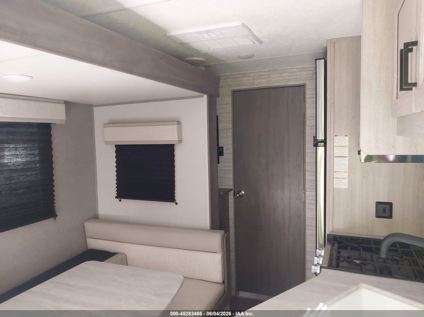2024 COACHMEN CATALINA auction photo 5