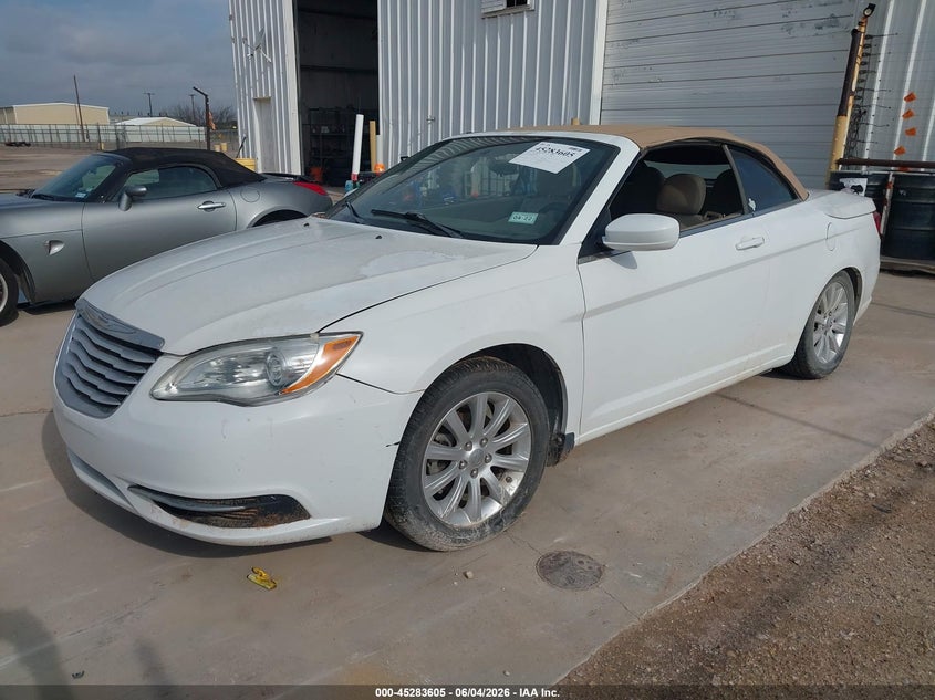 Vin: 1c3bc2eg0bn529542, lot: 45781441, chrysler 200 touring 20112