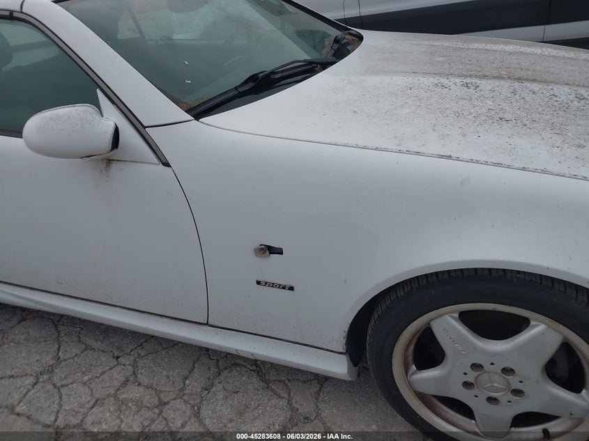 2000 Mercedes-Benz Slk 230 Kompressor VIN: WDBKK47F4YF149507 Lot: 45283608