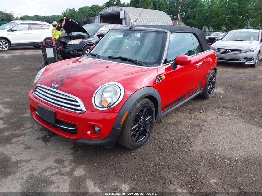 2014 MINI CONVERTIBLE auction photo 2