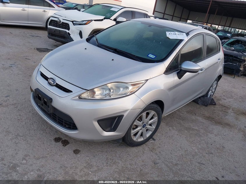 Vin: 3fadp4ej9cm106928, lot: 45781461, ford fiesta se 20122