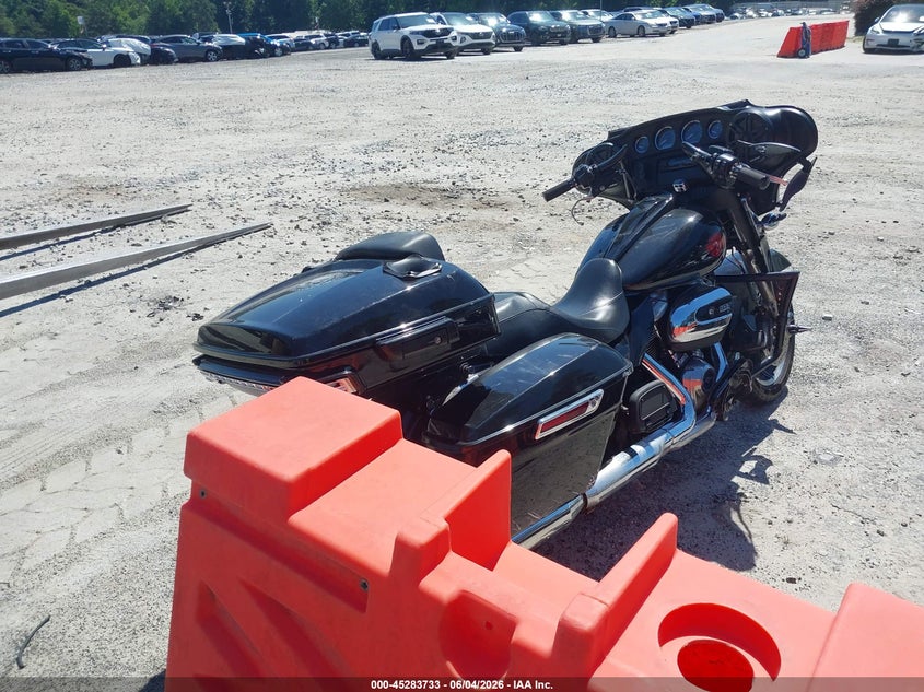 2019 HARLEY-DAVIDSON FLHT auction photo 4