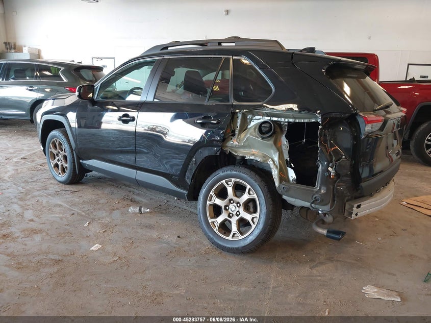 Vin: 2t3uwrfv2pw165710, lot: 45781592, toyota rav4 hybrid woodland edition 20233