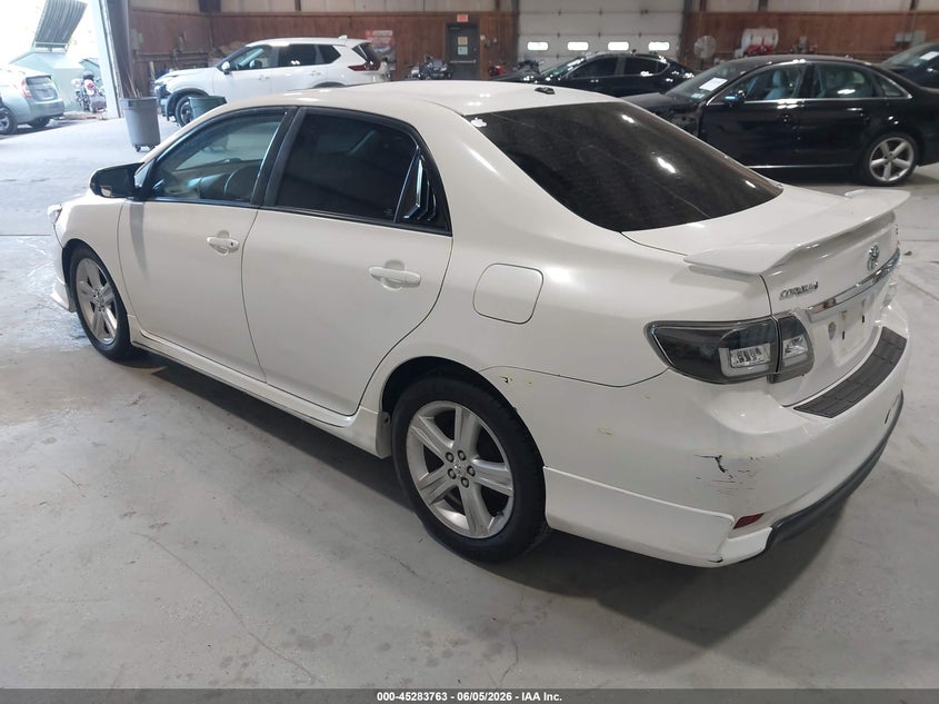 Vin: 2t1bu4ee0dc987977, lot: 45781599, toyota corolla s 20133