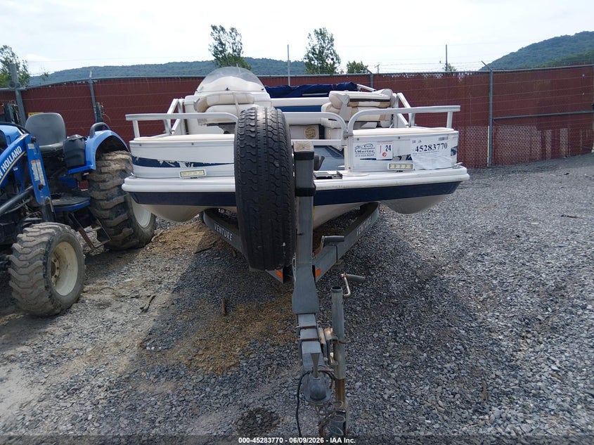 2004 HURRICANE OTHER auction photo 6