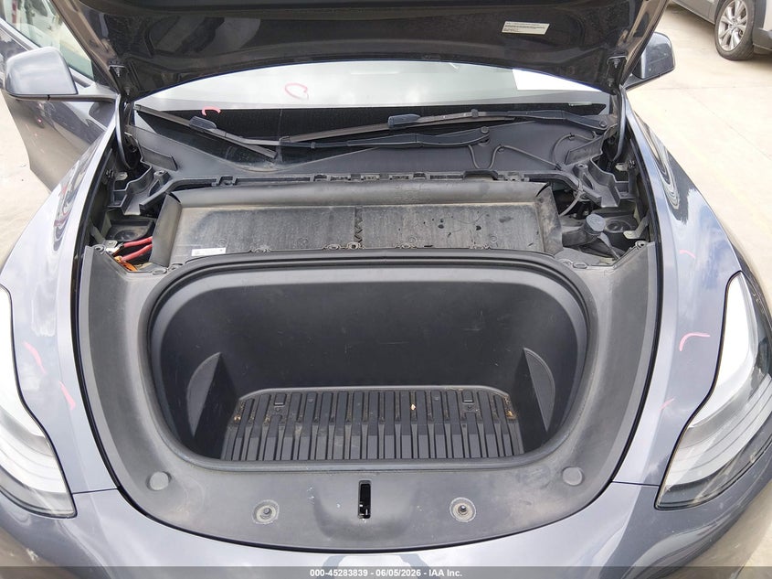 TESLA MODEL Y - zdjęcie 10