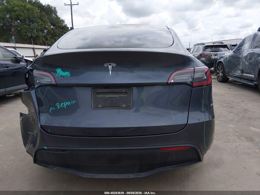 TESLA MODEL Y - zdjęcie 20