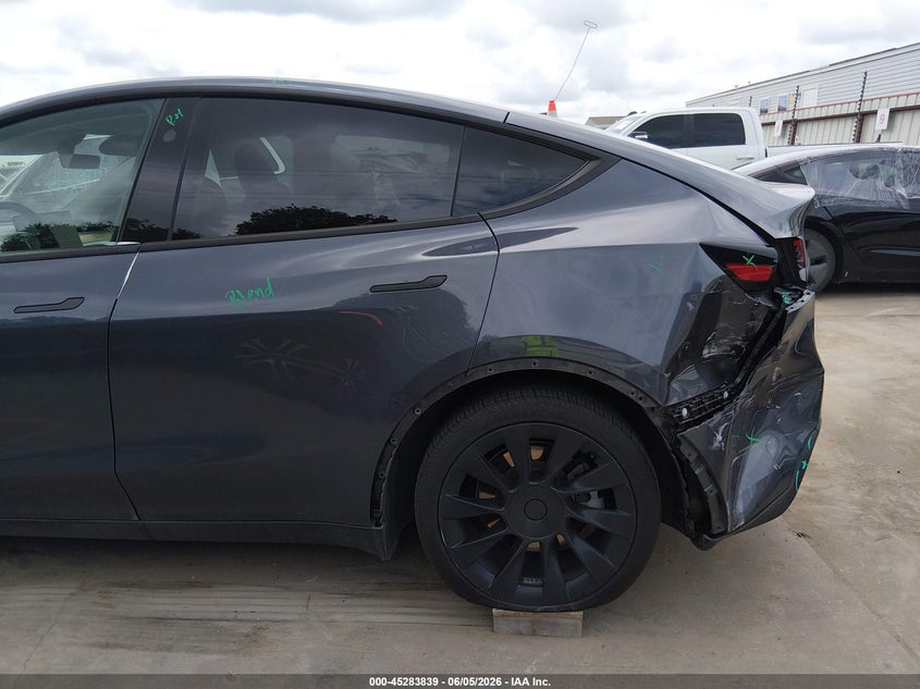 TESLA MODEL Y - zdjęcie 21