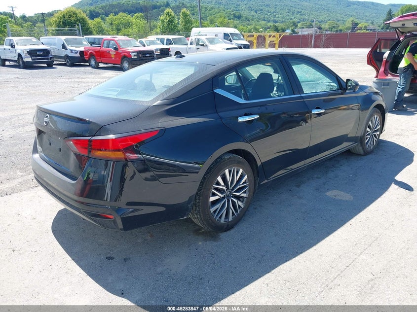 Vin: 1n4bl4dv3sn402121, lot: 45781683, nissan altima sv fwd 20254