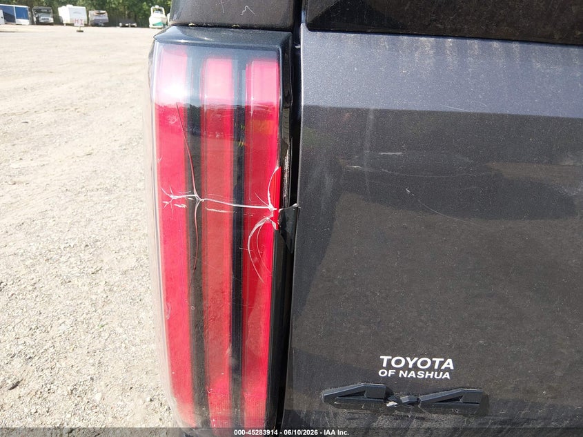 2022 TOYOTA TUNDRA auction photo 6