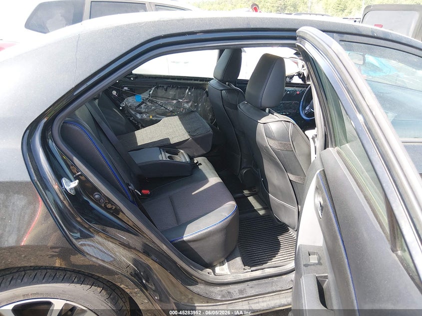 2018 TOYOTA COROLLA auction photo 8