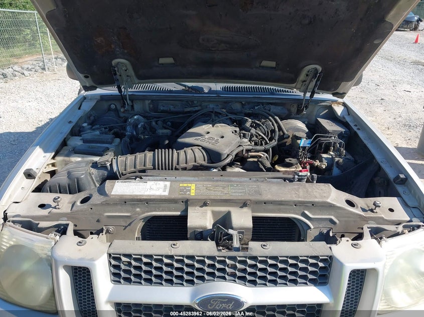 2002 Ford Explorer Sport Trac VIN: 1FMZU67E02UD73532 Lot: 45283962