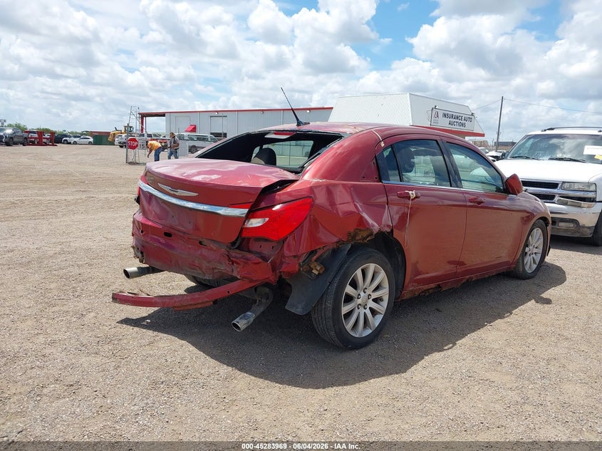 2011 CHRYSLER 200 auction photo 4