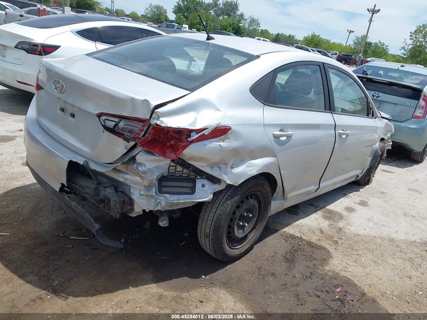 Vin: 3kpc24a65le118381, lot: 45781848, hyundai accent se 20204