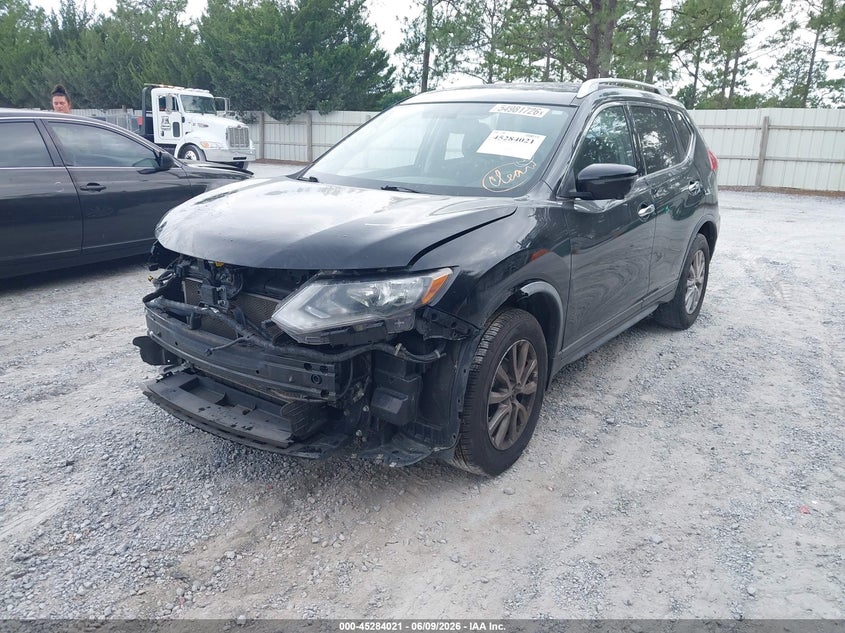 2017 NISSAN ROGUE auction photo 2
