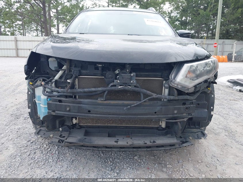 2017 NISSAN ROGUE auction photo 6